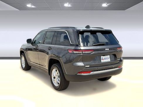 New 2026 Jeep Grand Cherokee Laredo RWD image 3