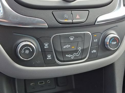Used 2024 Chevrolet Equinox LS AWD/4WD image 15