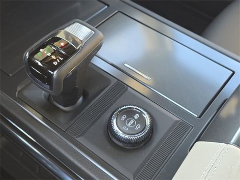 New 2026 GMC Hummer EV SUV image 18