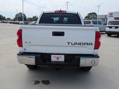 Used 2021 Toyota Tundra SR5 AWD/4WD image 4