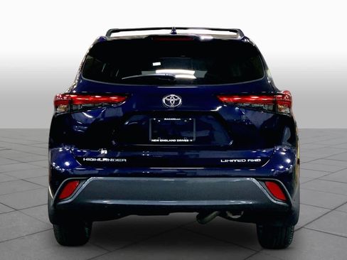Used 2022 Toyota Highlander Limited AWD/4WD image 5