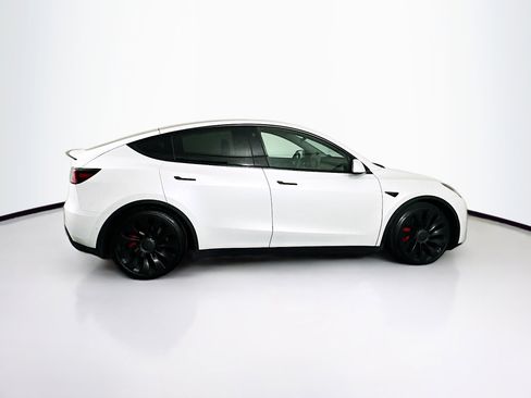 Used 2022 Tesla Model Y Performance AWD/4WD image 10