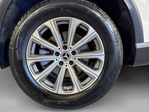 Used 2026 Mercedes-Benz GLC 300 4MATIC image 30