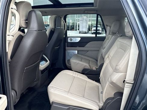 Used 2024 Lincoln Navigator L Reserve image 25