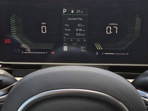 New 2026 Kia Carnival EX FWD image 11