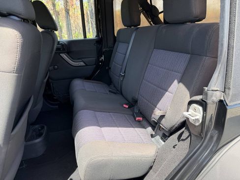 Used 2012 Jeep Wrangler Unlimited Sport w/ Connectivity Group AWD/4WD image 17