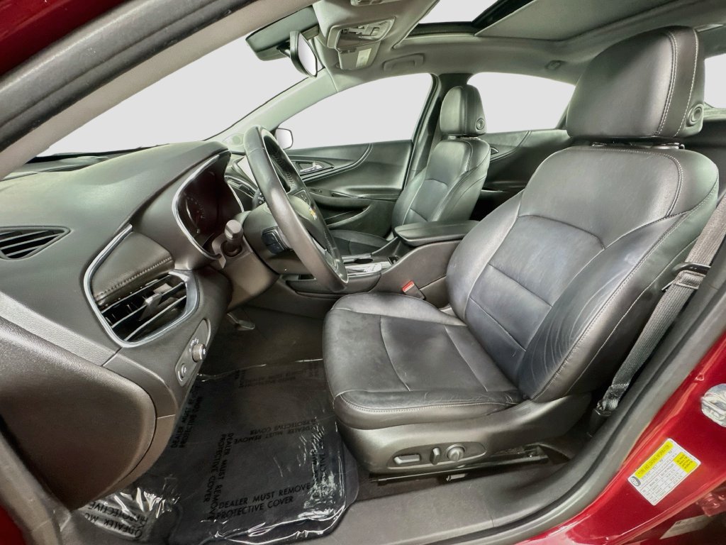 Used 2017 Chevrolet Malibu LT w/ Leather Package FWD image 25