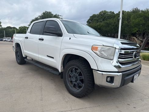 Used 2016 Toyota Tundra SR5 w/ SR5 Upgrade Package RWD image 13