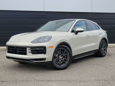 Certified 2025 Porsche Cayenne S AWD/4WD image 1