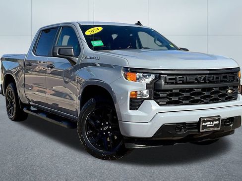 Used 2024 Chevrolet Silverado 1500 Custom image 11