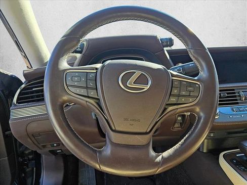 Used 2018 Lexus LS 500 image 10