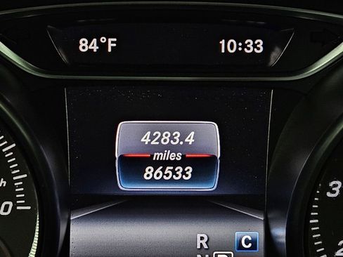 Used 2019 Mercedes-Benz CLA 250 image 11