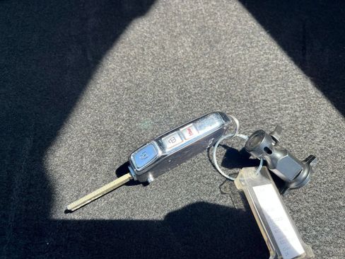Used 2025 Kia Sportage LX FWD image 21