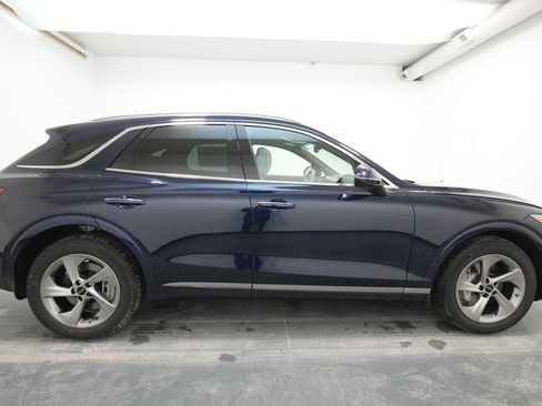 New 2026 Genesis GV70 2.5T Advanced image 10