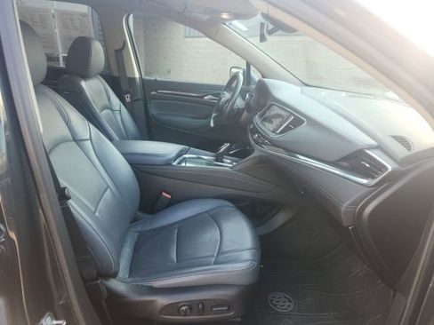 Used 2018 Buick Enclave Essence w/ Trailering Package image 11