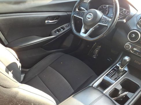 Used 2022 Nissan Sentra SV w/ All-Weather Package FWD image 9