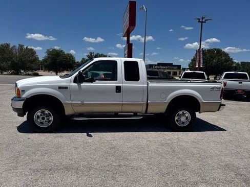Used 2001 Ford F250 Lariat AWD/4WD image 1