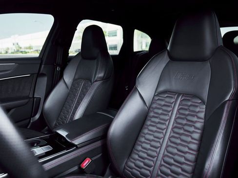 Used 2021 Audi RS 6 w/ Executive Package image 52