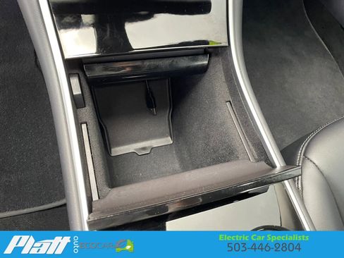 Used 2018 Tesla Model 3 Long Range image 31