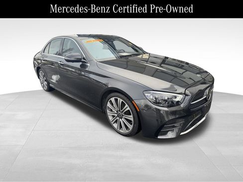 Used 2022 Mercedes-Benz E 450 4MATIC Sedan image 1