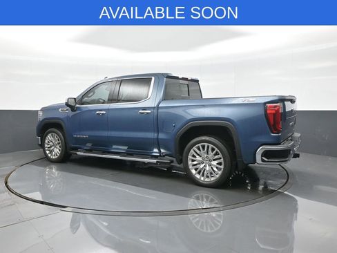 Used 2024 GMC Sierra 1500 SLT w/ SLT Premium Plus Package AWD/4WD image 5