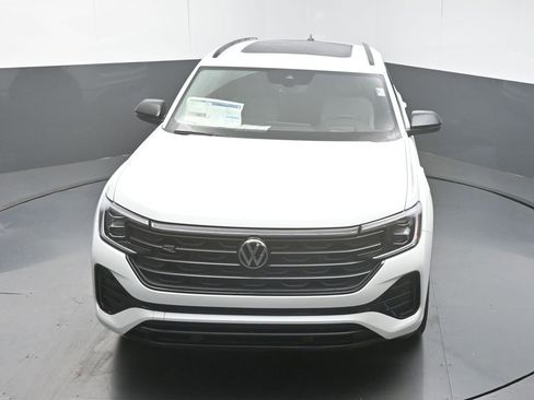 New 2026 Volkswagen Atlas Cross Sport SEL R-Line image 43