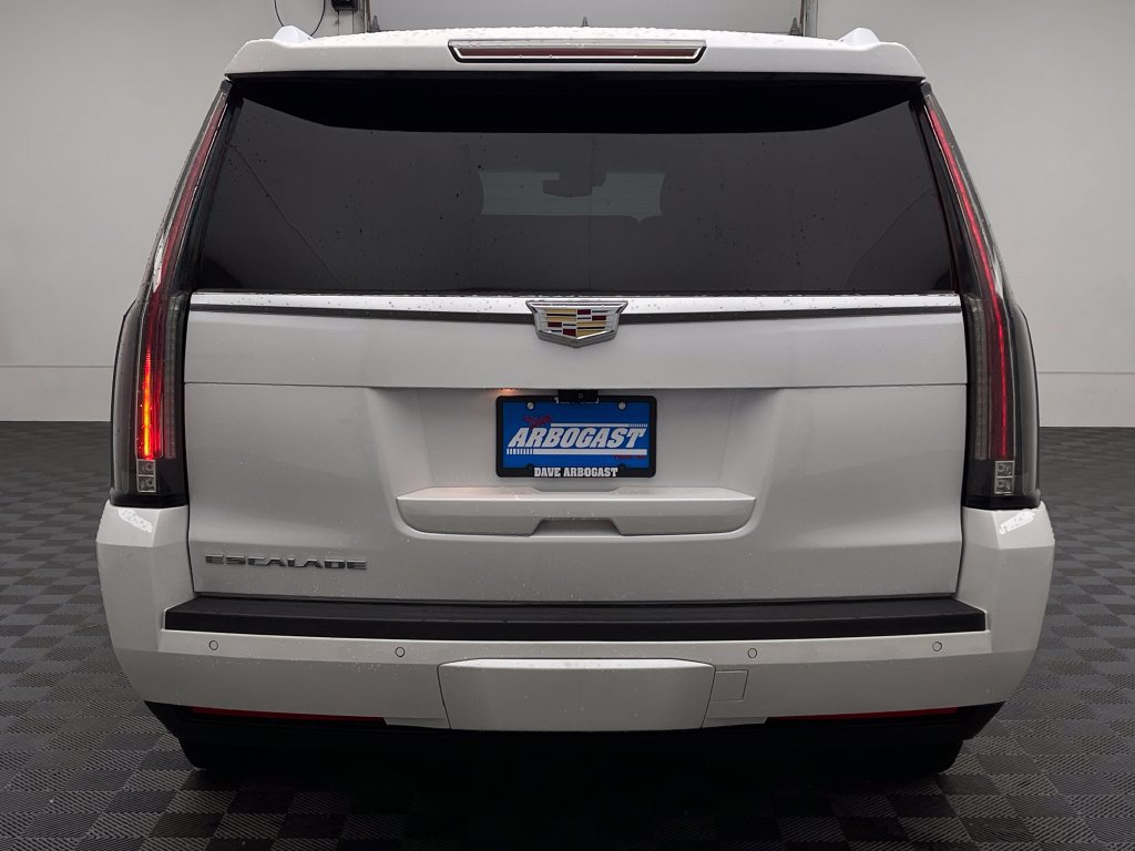 Used 2018 Cadillac Escalade ESV Premium Luxury AWD/4WD image 8