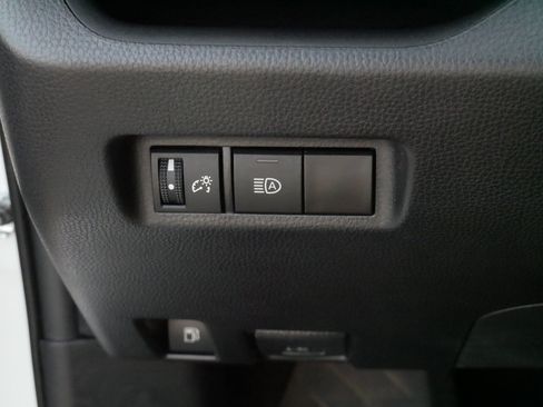 Used 2023 Toyota RAV4 AWD Hybrid image 27