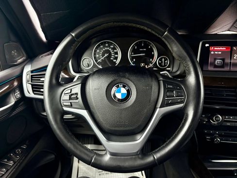 Used 2018 BMW X5 xDrive35d w/ M Sport Package AWD/4WD image 38