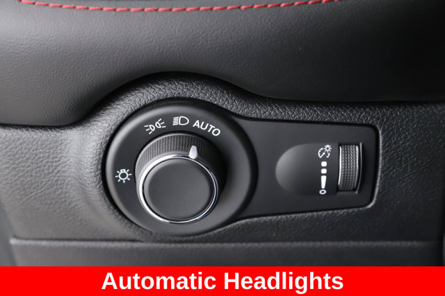 Used 2025 Dodge Durango R/T AWD/4WD image 21