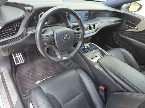 Used 2018 Lexus LS 500 F Sport w/ Accessory Package (Z1) RWD image 12