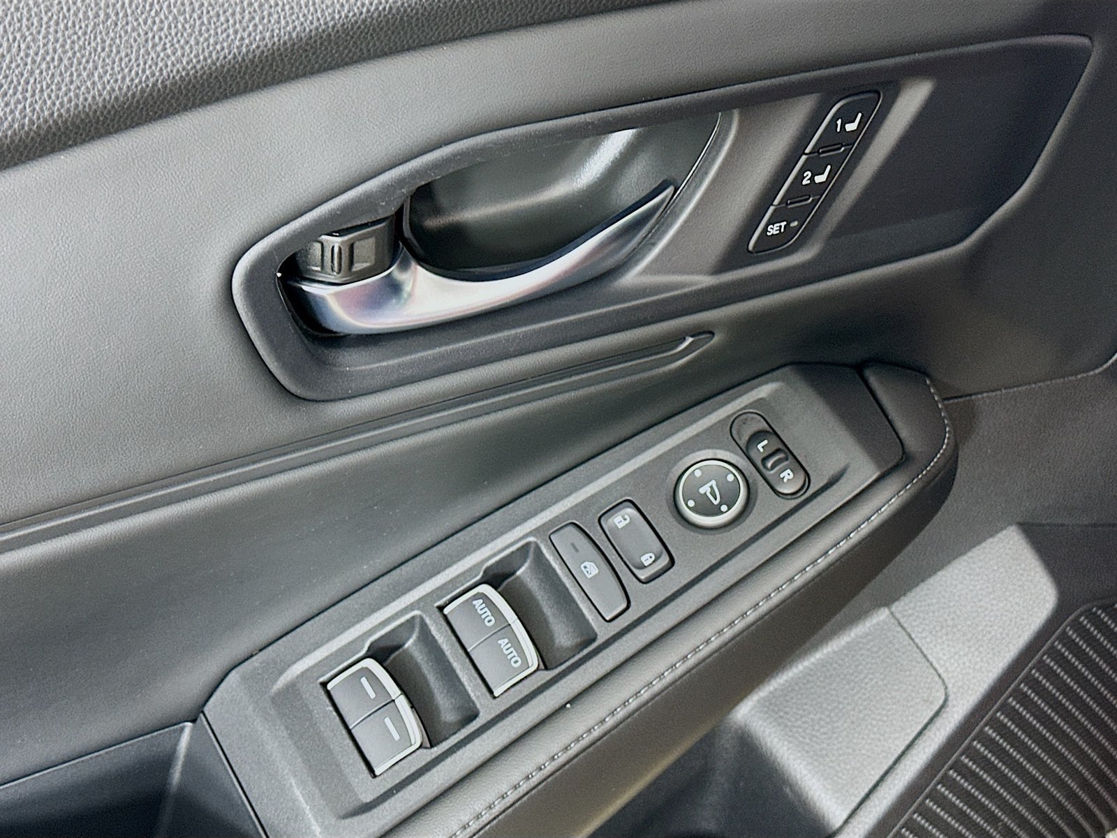 Used 2024 Honda Accord Sport image 17