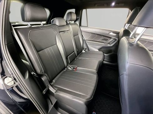 Used 2023 Volkswagen Tiguan SE R-Line AWD/4WD image 24