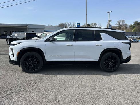 New 2026 Chevrolet Traverse RS w/ LPO, Floor Liner Package image 6