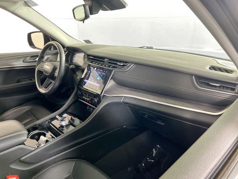 Used 2021 Jeep Grand Cherokee L Limited image 29