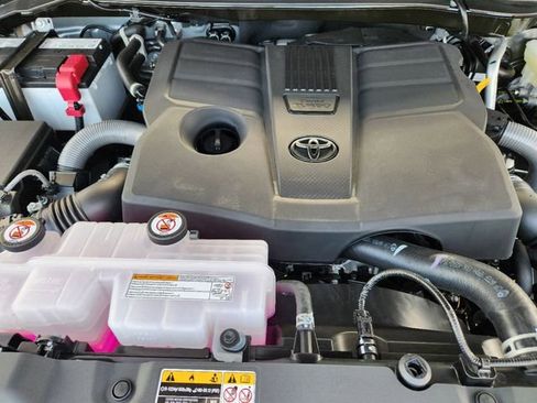 New 2025 Toyota Tundra Limited image 21