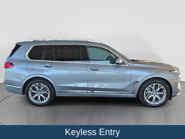 Used 2023 BMW X7 xDrive40i w/ Premium Package AWD/4WD image 10
