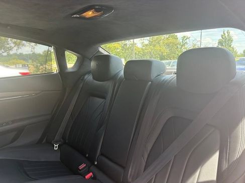Used 2014 Maserati Quattroporte GTS RWD image 19