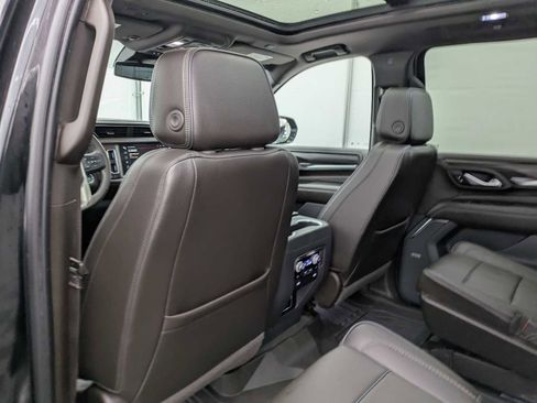 Used 2023 GMC Yukon XL Denali w/ Max Trailering Package image 19