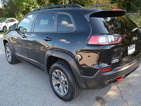 Used 2022 Jeep Cherokee Trailhawk AWD/4WD image 7