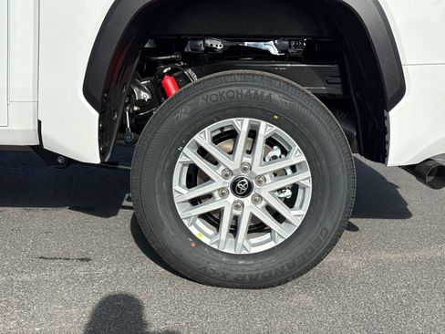 New 2026 Toyota Tundra SR5 w/ SR5 Convenience Package image 6