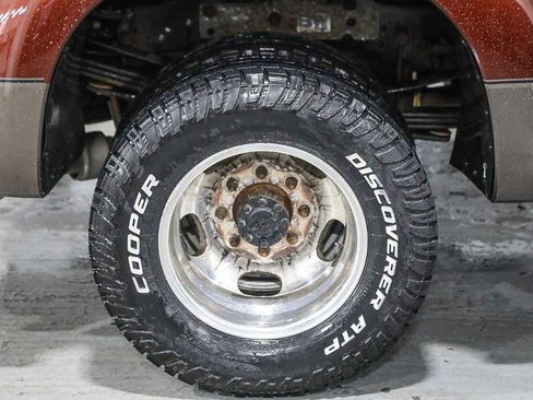 Used 2016 Ford F350 Lariat w/ Lariat Interior Package image 11