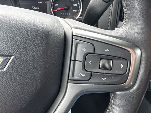 Used 2021 Chevrolet Silverado 1500 LT AWD/4WD image 17