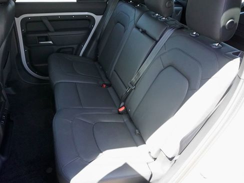 New 2026 Land Rover Defender 110 X-Dynamic SE AWD/4WD image 30