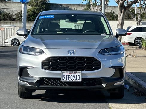 Used 2025 Honda HR-V LX image 8