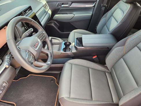 Used 2026 GMC Terrain AT4 w/ Convenience Package III image 15