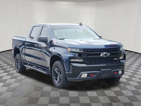 Used 2020 Chevrolet Silverado 1500 LT Trail Boss w/ Convenience Package AWD/4WD image 2