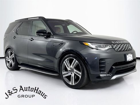 Used 2023 Land Rover Discovery Metropolitan Edition AWD/4WD image 1