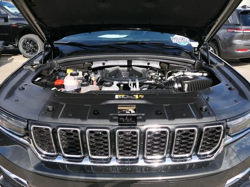 Used 2023 Jeep Grand Cherokee 4WD 4xe image 26