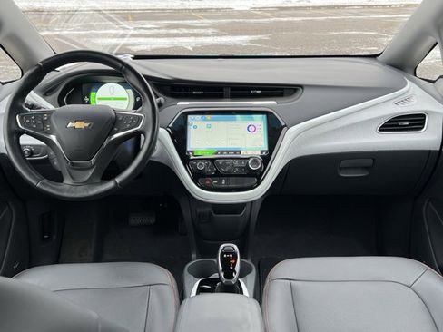 Used 2021 Chevrolet Bolt Premier w/ Infotainment Package image 19